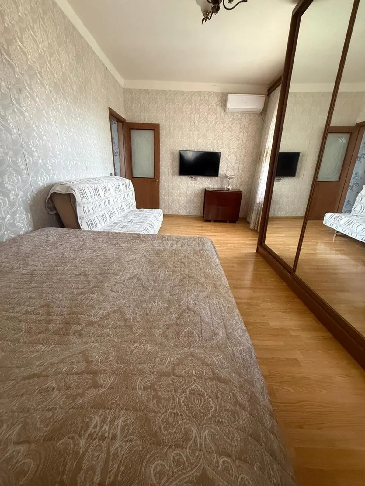 1 otaqlı orta təmirli mənzil satılır Köhnə Günəşli qəsəbəsində — Mənzil, Bakı (2)