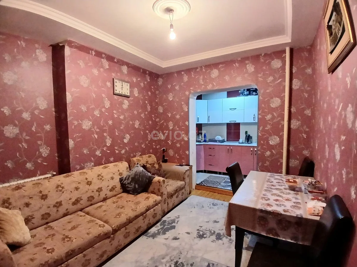 3 otaqlı tam təmirli mənzil satılır Yeni Günəşli qəsəbəsində — Bakı
