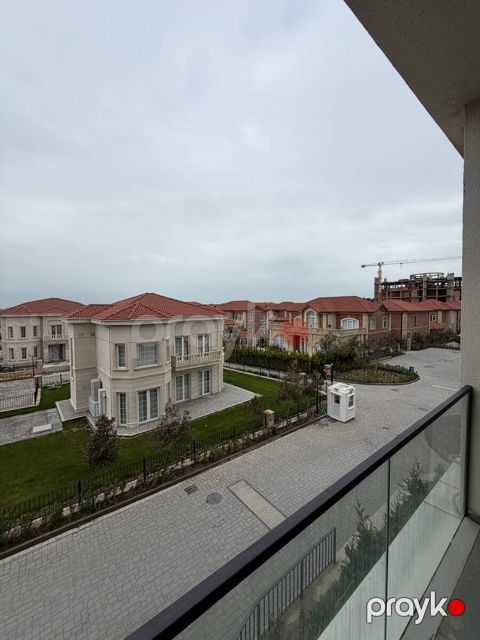 Satılır 2 otaqlı yeni tikili 85.5 m² — Bakı