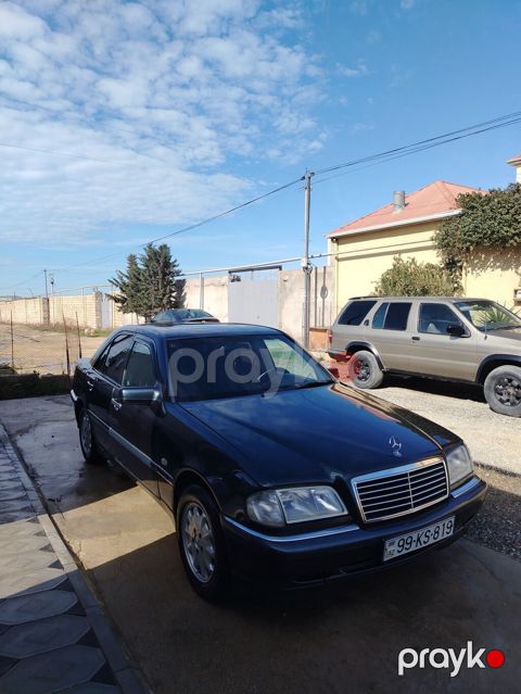 Mercedes‑Benz C‑Class (W202) sedan - Kuzov: 4 qapılı sedan, tünd — Bakı