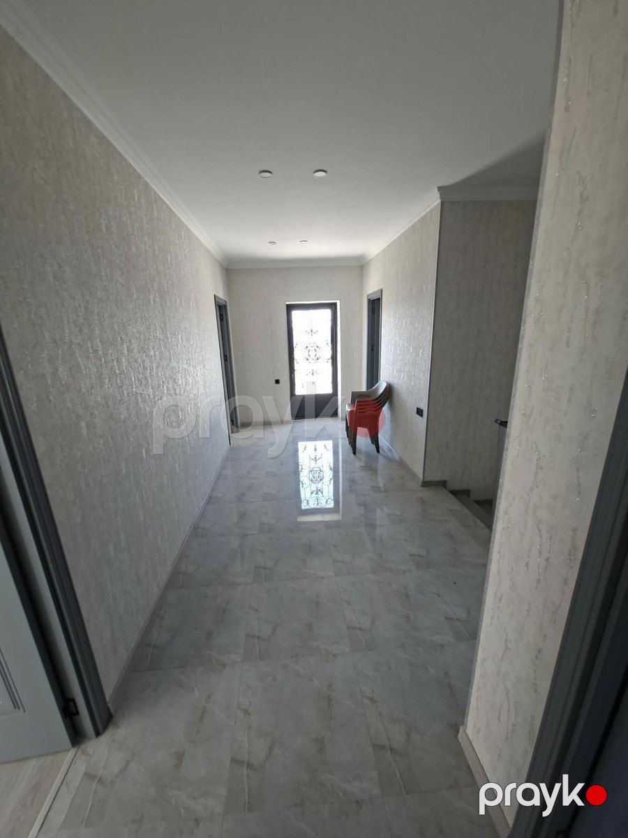 Satılır 5 otaqlı həyət evi/bağ evi 240 m² — Ev, villa, Bakı (10)