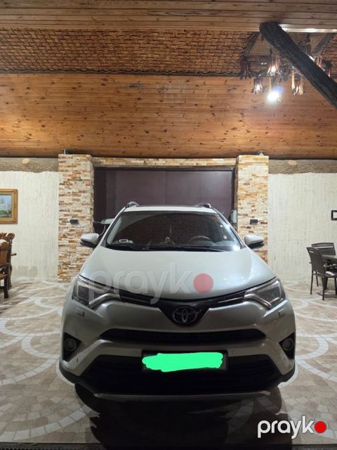 Toyota RAV4, 2.5 L, 2018 il, 243 000 km — Bakı