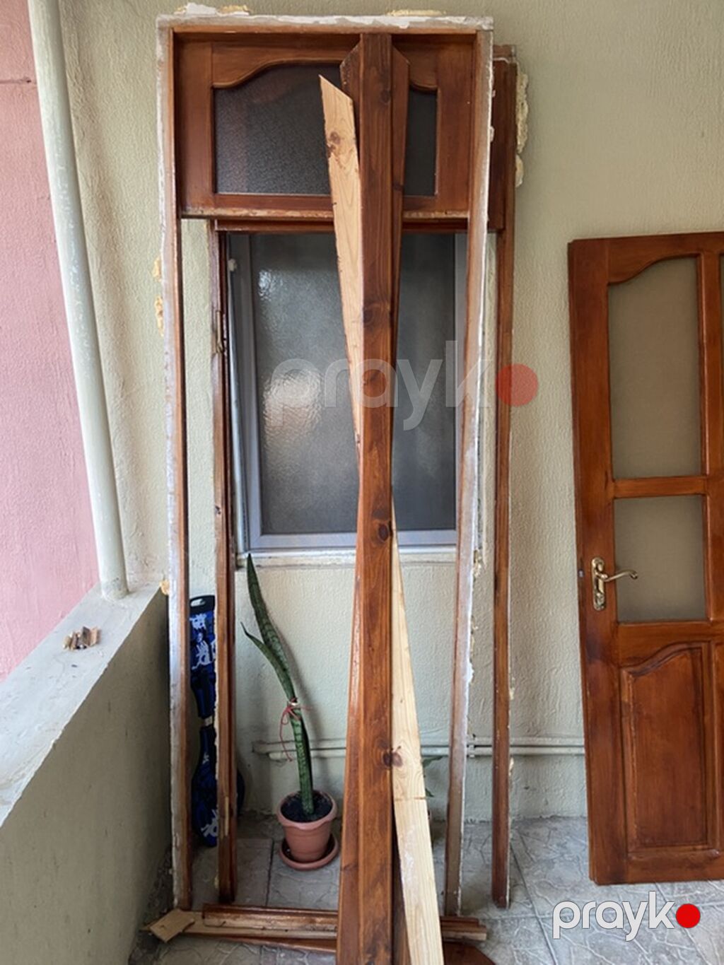 Məhsul: Şüşəli taxta daxili qapılar (2 ədəd) + qutu və üzlük şpros — Pəncərələr, qapılar, balkonlar, Bakı (3)