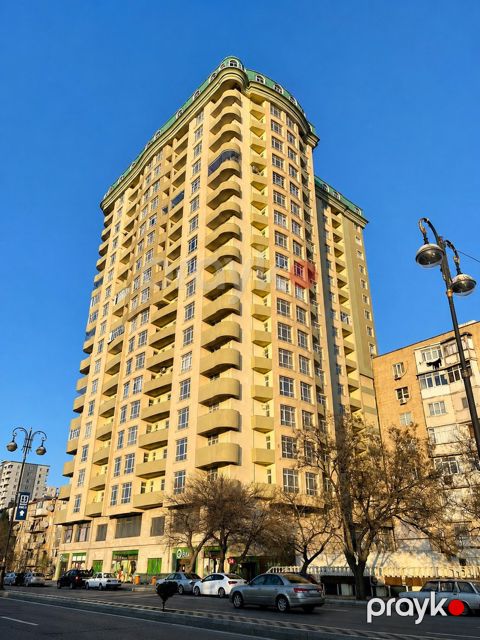 Satılır 4 otaqlı yeni tikili 180 m² — Bakı