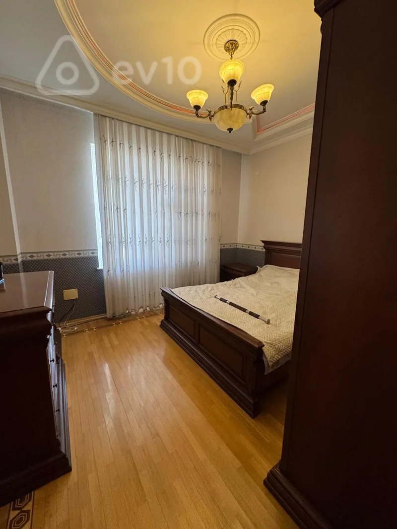 4 otaqlı mənzil, 180 m², İsmail BƏY Qutqaşınlı — Mənzil, Bakı (7)