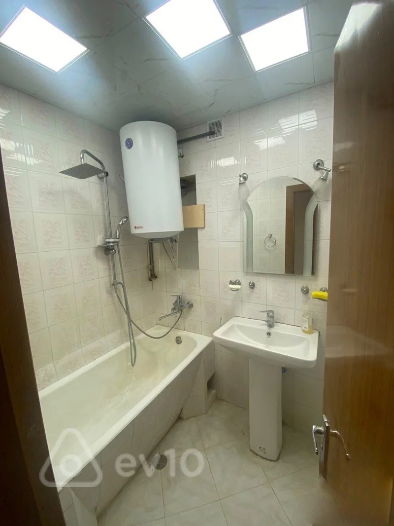 3 otaqlı mənzil, 80 m², Parlament pr — kirayə — Mənzil, Bakı (5)