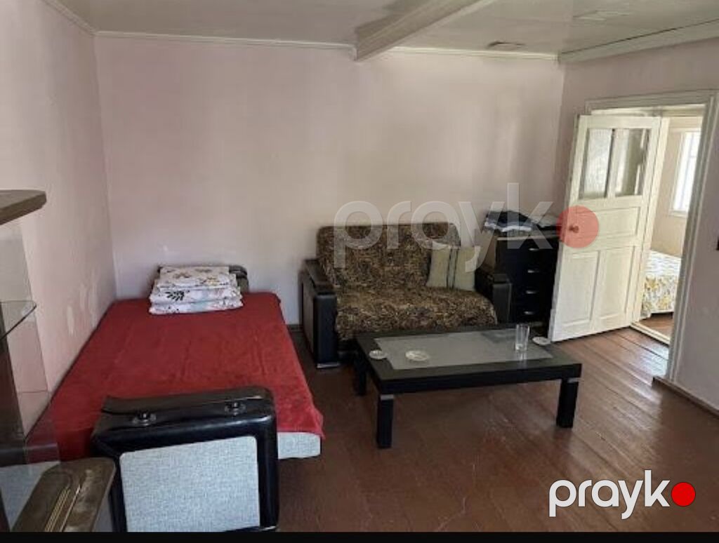 Lənkəran şəhərində, Kiçik Bazar məscidi yaxınlığında qız tələbələr — Ev, villa, Lənkəran (6)