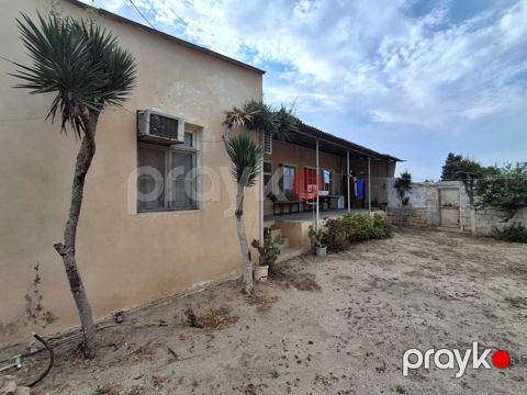 Satılır 3 otaqlı həyət evi/bağ evi 100 m² — Bakı