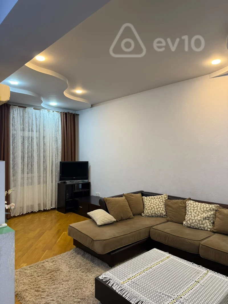 2 otaqlı mənzil, 70 m², Ayaz İsmayılov küçəsi 8 — kirayə — Bakı
