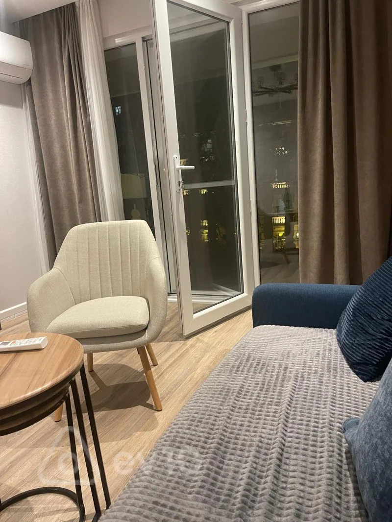 3 otaqlı mənzil, 90 m², Üzeyir Hacıbəyov — kirayə — Mənzil, Bakı (5)
