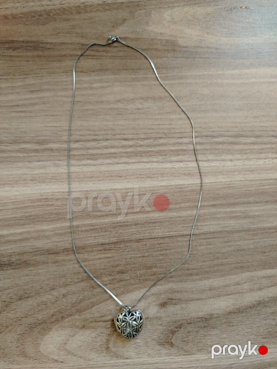 Gümüş boyunbağı — Şəxsi əşyalar, Bakı (2)