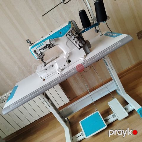 Jack W4 sənaye coverstitch maşını – stol və pedallı tam komplekt — Bakı