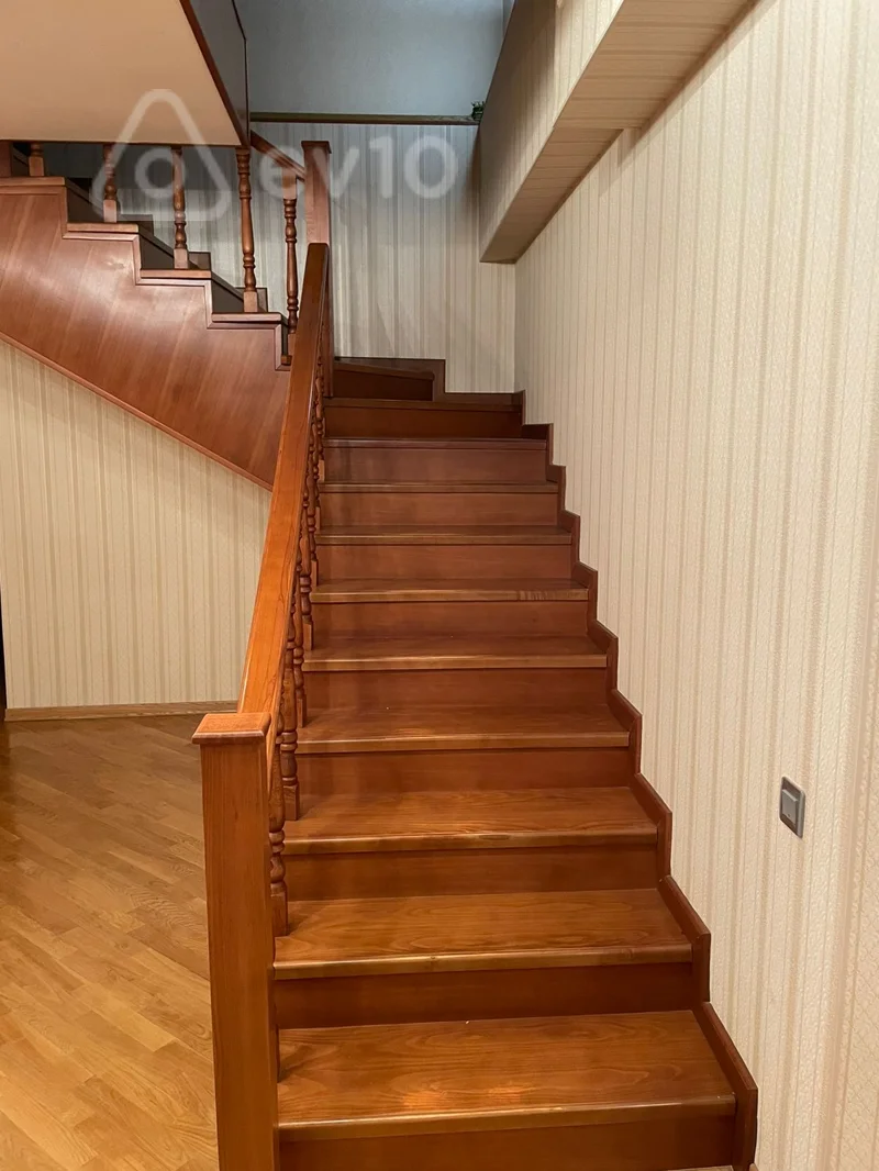 6 otaqlı mənzil, 300 m², Ənvər Hüseynov — Mənzil, Bakı (2)