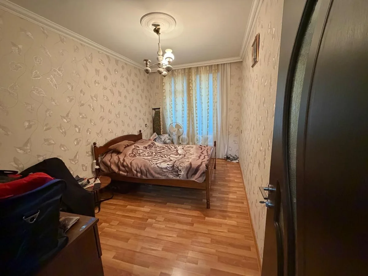 3 otaqlı orta təmirli mənzil satılır Sahil qəsəbəsində — Mənzil, Bakı (2)