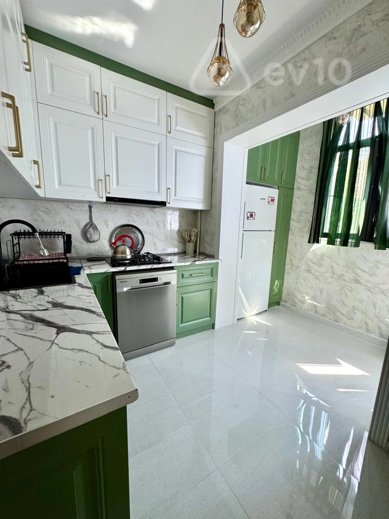 4 otaqlı mənzil, 110 m², Yeni Yasamal Esed Ehmedov kucesi — Mənzil, Bakı (11)