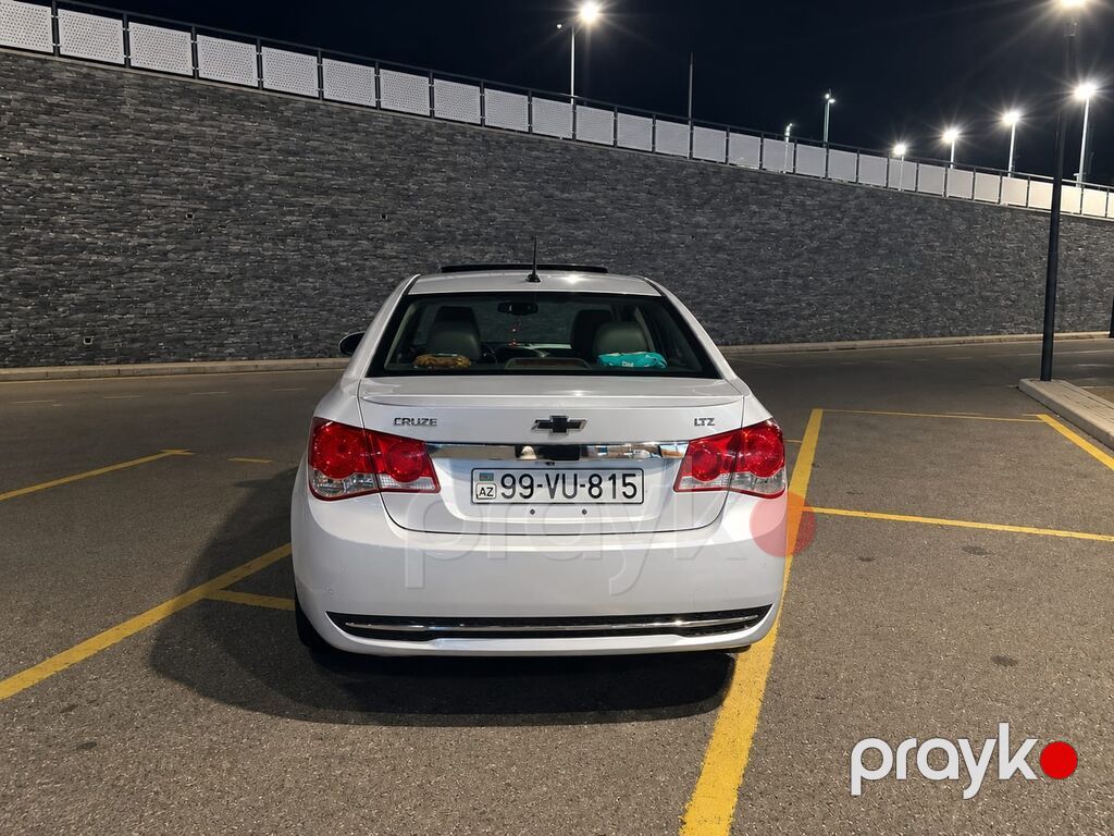 Chevrolet Cruze: 1.6 l 2015 il 250000 km Sedan — Avtomobillər, Bakı (2)