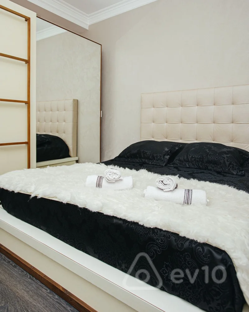 3 otaqlı mənzil, 150 m², nizami metro — kirayə — Mənzil, Bakı (12)