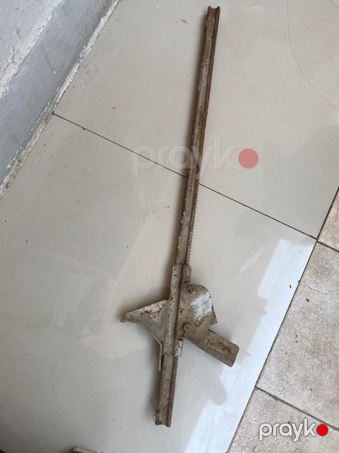 Domkrat — Bakı