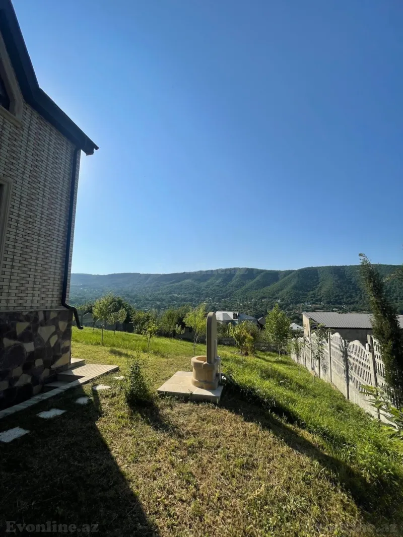 Satılır 4 otaqlı Həyət evi 200 m² Quba — Ev, villa, Quba (5)