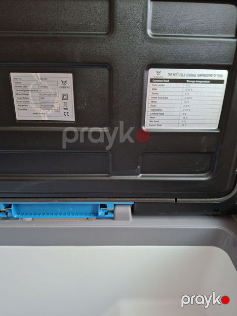 Iceberg portativ avtomobil soyuducusu/dondurucusu Chox qz istifade — Bakı