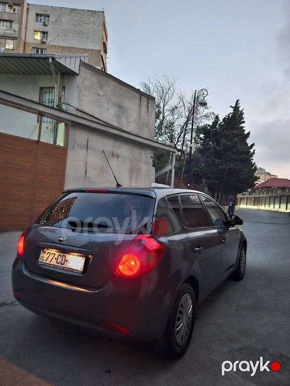 Kia Ceed, 1.4 L, 2007 il, 299 000 km — Avtomobillər, Bakı (4)
