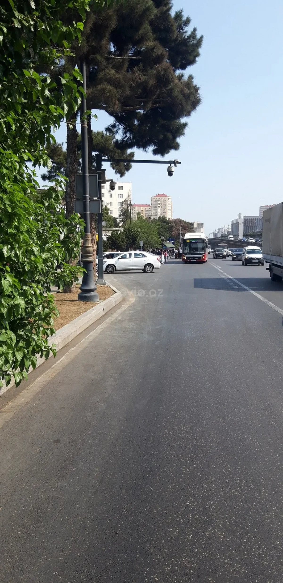 2 otaqlı orta təmirli mənzil satılır 1-ci mikrorayonda — Mənzil, Bakı (8)