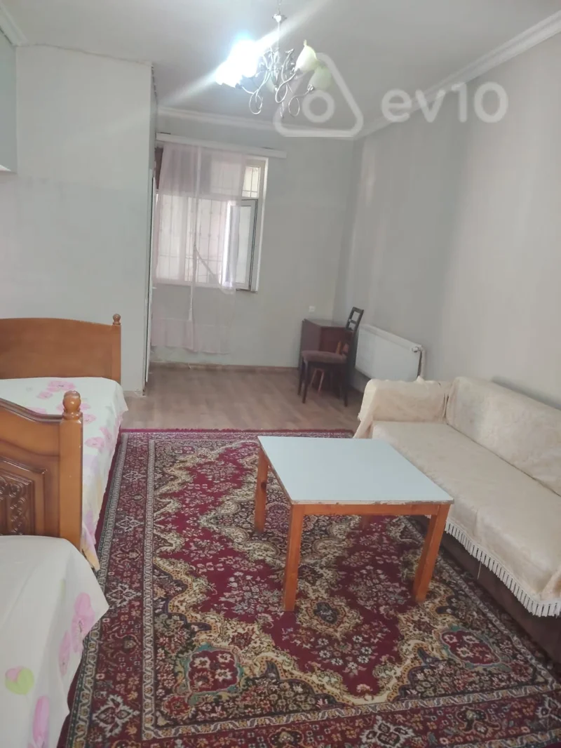 1 otaqlı həyət evi, 38 m², Azadlig metrosu — kirayə — Ev, villa, Bakı (2)