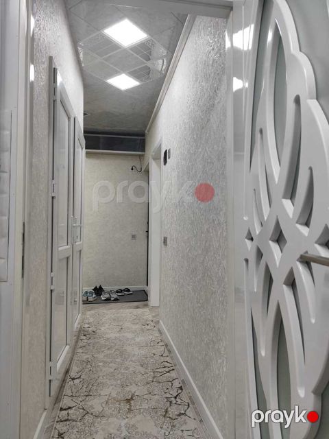 Satılır 2 otaqlı köhnə tikili 60 m² — Bakı