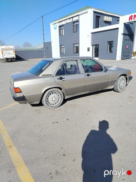Mercedes 190, 1.8 L, 1991 il, 448 000 km — Avtomobillər, Qəbələ (4)
