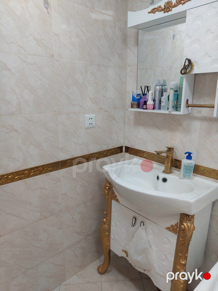 Satılır 2 otaqlı köhnə tikili 62 m² — Mənzil, Bakı (7)