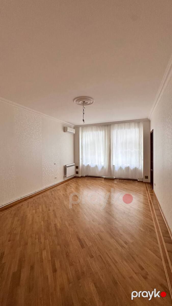 İcarəyə verilir 7 otaqlı köhnə tikili 250 m² — Mənzil, Bakı (11)
