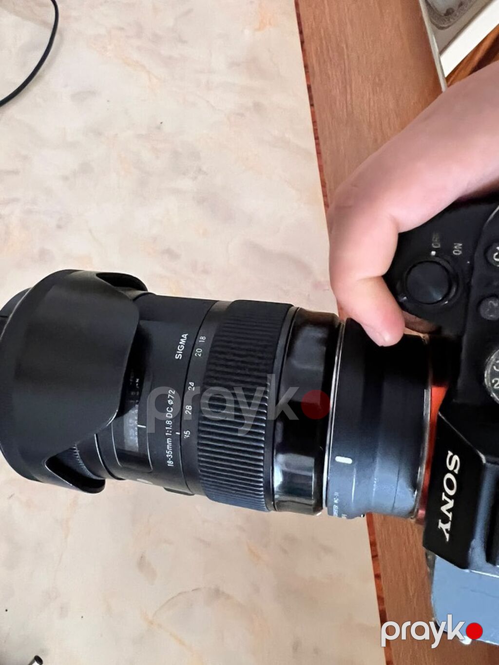 Sony A7R3 Sony Alpha seriyalı güzgüsüz fotoaparat + 18-35 f 1.8 — Fotoaparat, Bakı (3)