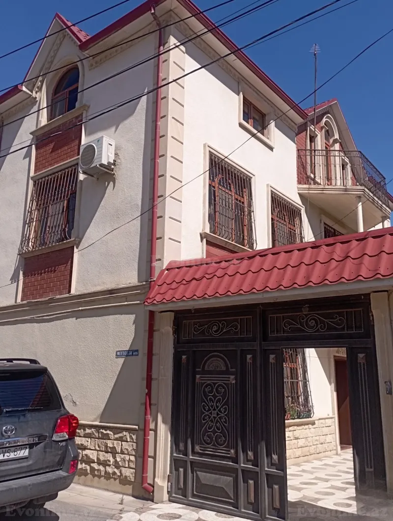 Kirayə verilir 6 otaqlı Həyət evi 300 m² Bakı, Sabunçu r., Bakıxanov — Bakı