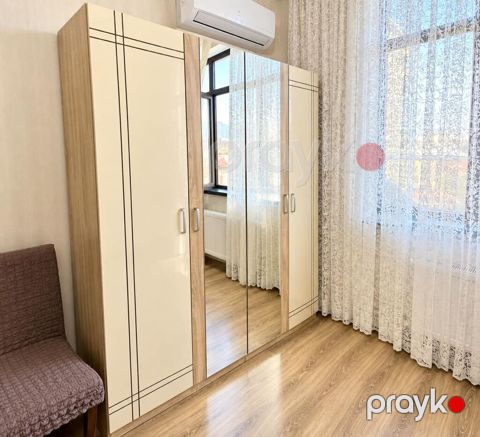Dolab satılır – 250 AZN Ünvan: Xırdalan, AFA 1075 Eni: 2 m 40 sm — Digah