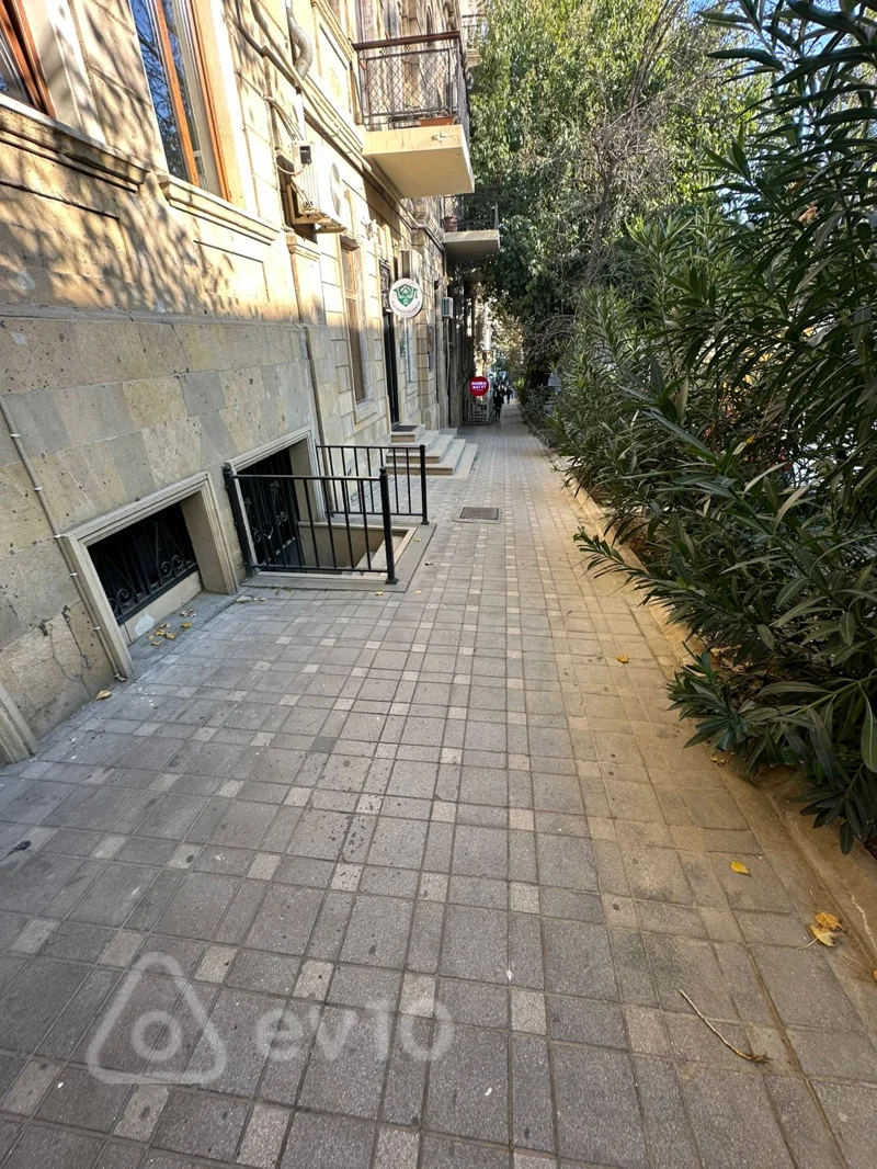 Obyekt, 60 m², Şeyx Şamil küçəsi 11 — Əmlak, Bakı (2)