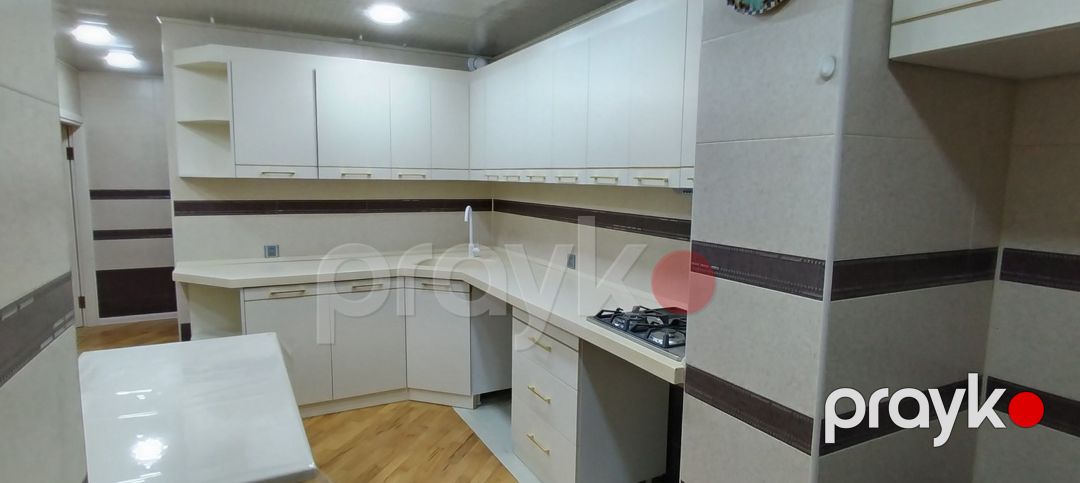 Satılır 5 otaqlı köhnə tikili 95.5 m² — Mənzil, Bakı (5)