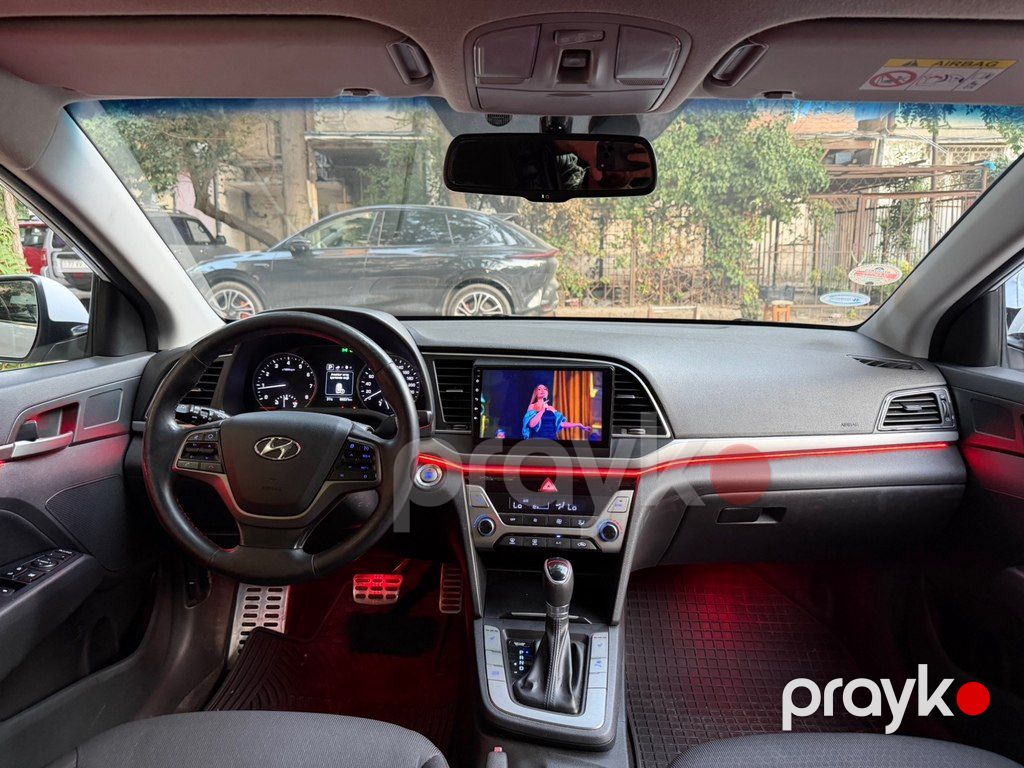 Hyundai Elantra, 2.0 L, 2018 il, 98 000 km — Avtomobillər, Bakı (8)