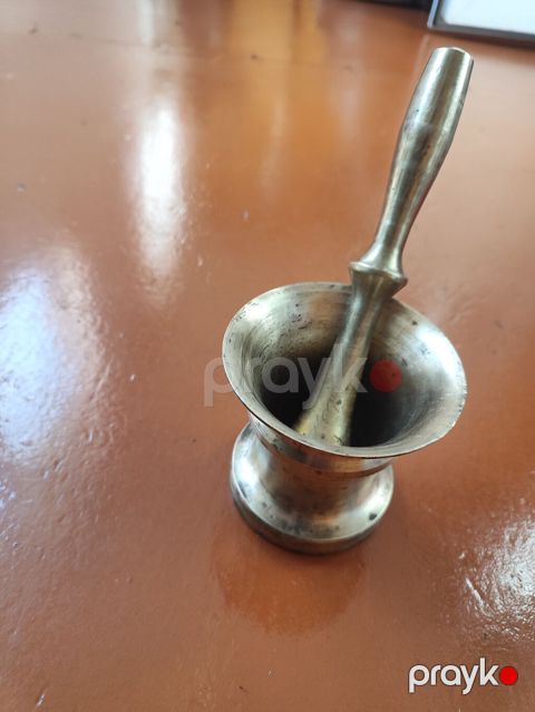Sovetin hevengdesti Latun. - Material: bərk pirinç (misi ərintisi) — Bakı