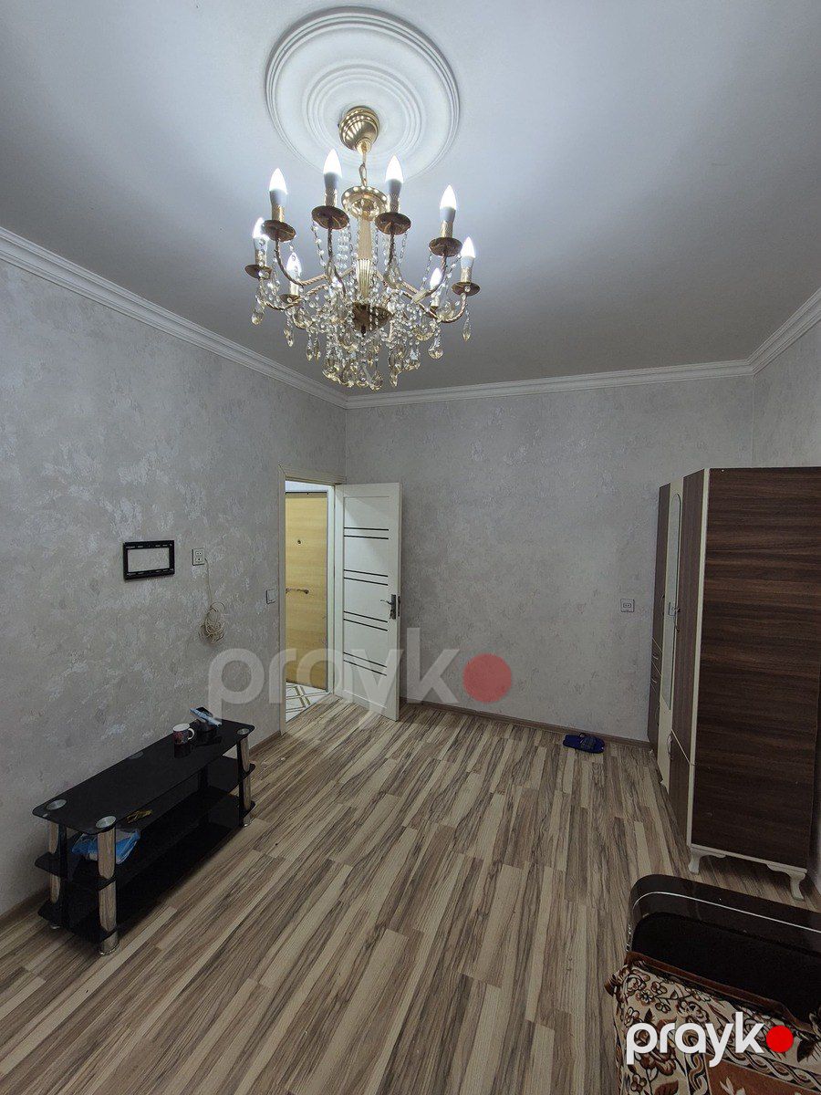 Satılır 2 otaqlı köhnə tikili 45 m² — Mənzil, Bakı (2)