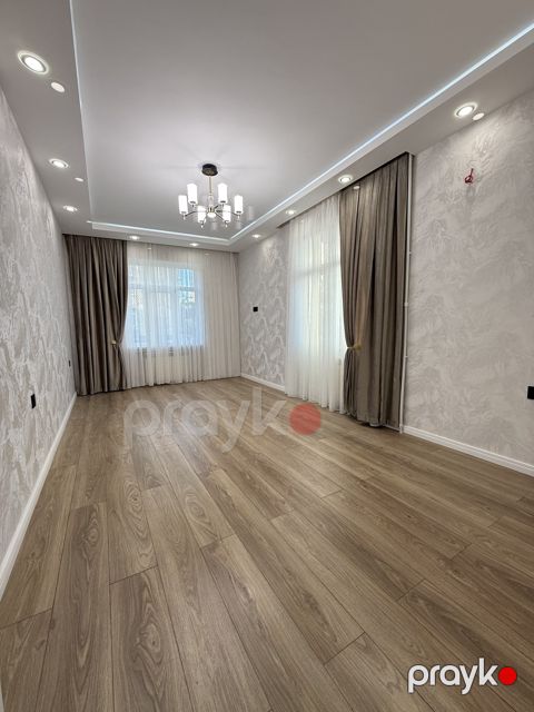 Satılır 2 otaqlı köhnə tikili 65 m² — Bakı