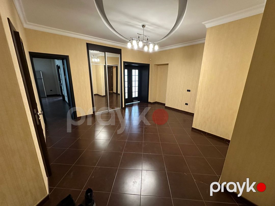 Satılır 5 otaqlı yeni tikili 260 m² — Mənzil, Bakı (8)