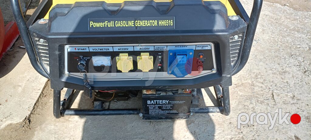Məhsul: Benzinli generator Model üzərində yazı: “PowerFull Gasoline — Generatorlar, Digah (8)