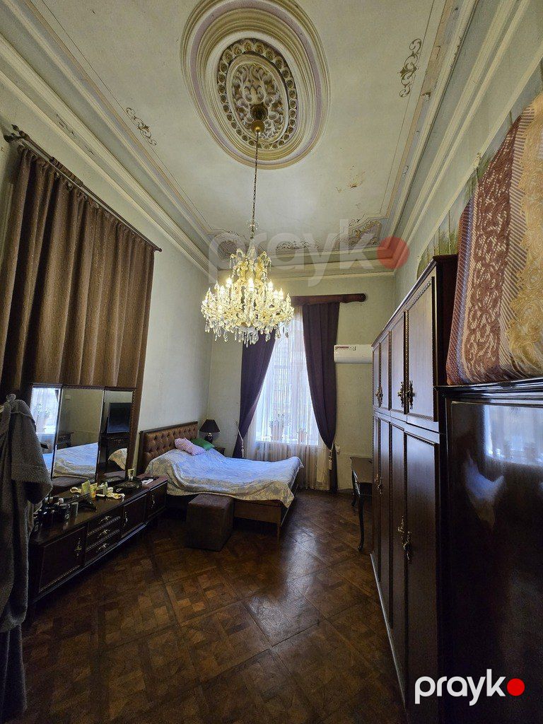 Satılır 7 otaqlı köhnə tikili 245 m² — Mənzil, Bakı (6)