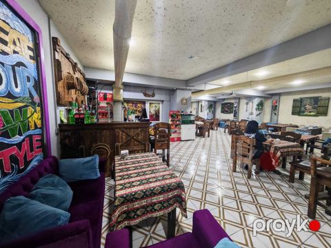 Satılır obyekt 250 m² — Bakı