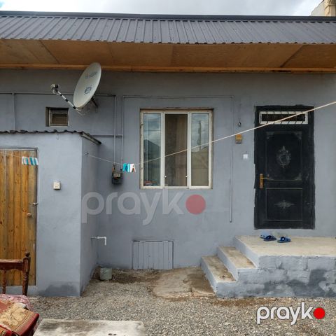 Satılır 3 otaqlı həyət evi/bağ evi 70 m² — Bakı