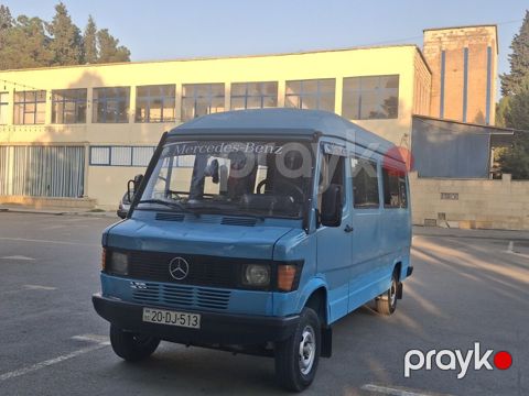 Mercedes 208 D, 2.5 L, 1994 il, 300 000 km — Şirvan