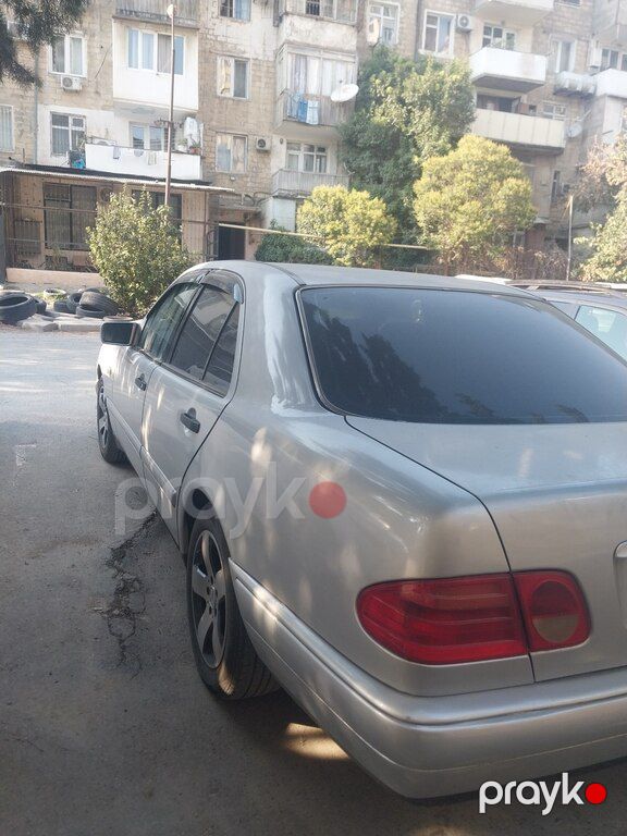 Mercedes E 230, 2.3 L, 1996 il, 433 000 km — Avtomobillər, Bakı (4)