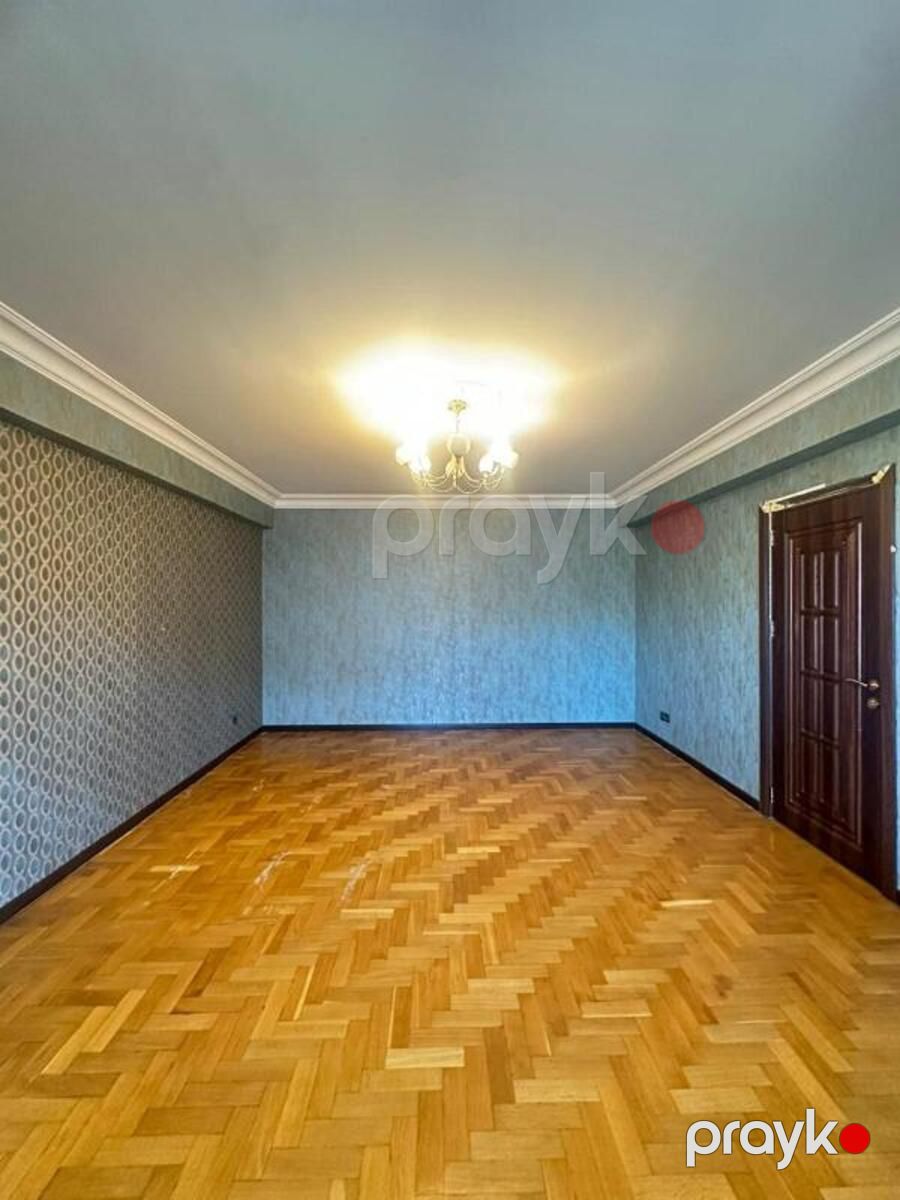 Satılır 5 otaqlı köhnə tikili 180 m² — Mənzil, Bakı (4)