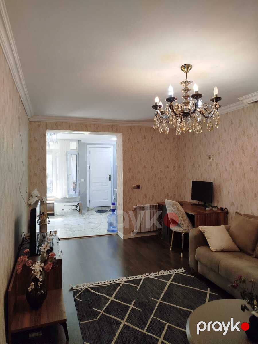 Satılır 2 otaqlı köhnə tikili 70 m² — Mənzil, Bakı (2)