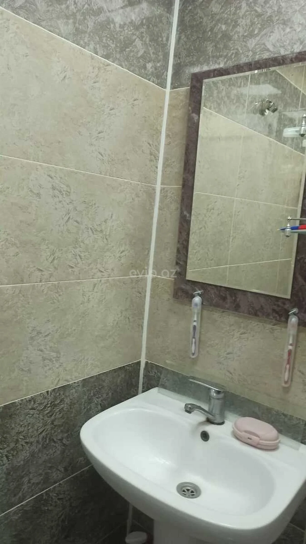 Kirayə 2 otaqlı mənzil Qara Qarayev metrosu yaxınlığında — Mənzil, Bakı (12)